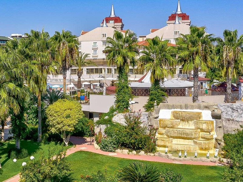 Aydinbey Famous Resort
