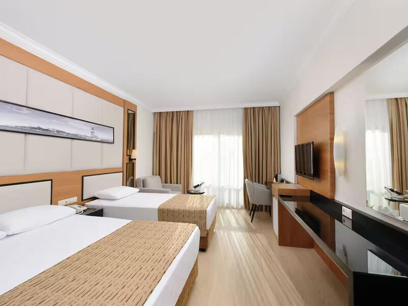 Aydinbey Famous Resort