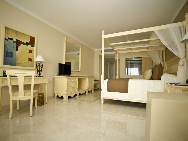 Bahia Principe Luxury Akumal