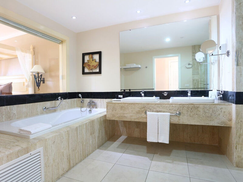 Bahia Principe Luxury Akumal