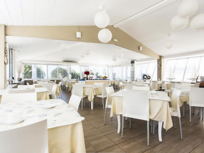 Baia Del Sole Hotel Sul Mare