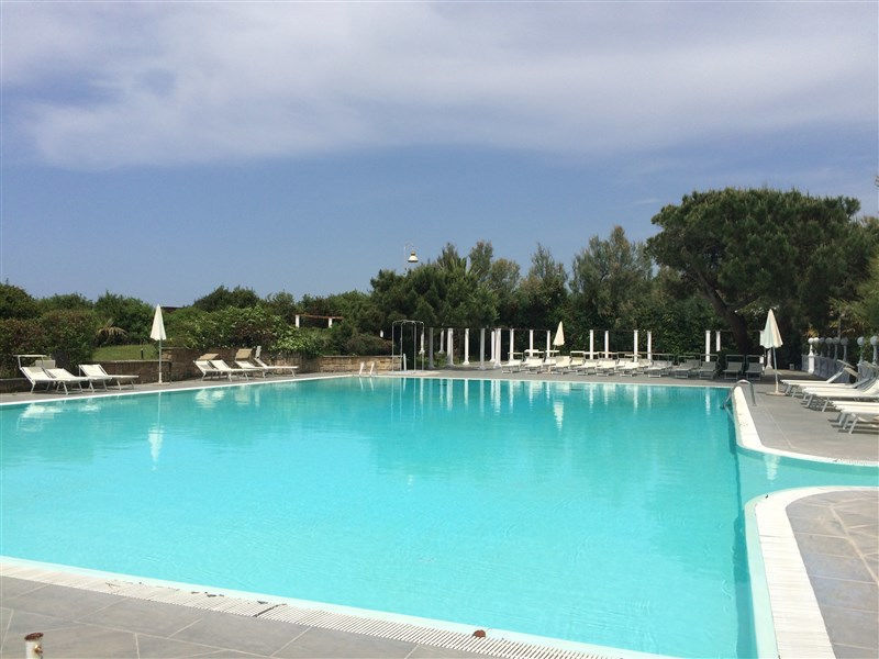 Baia Domizia Palace