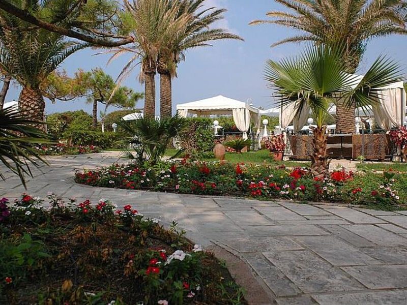 Domizia Palace