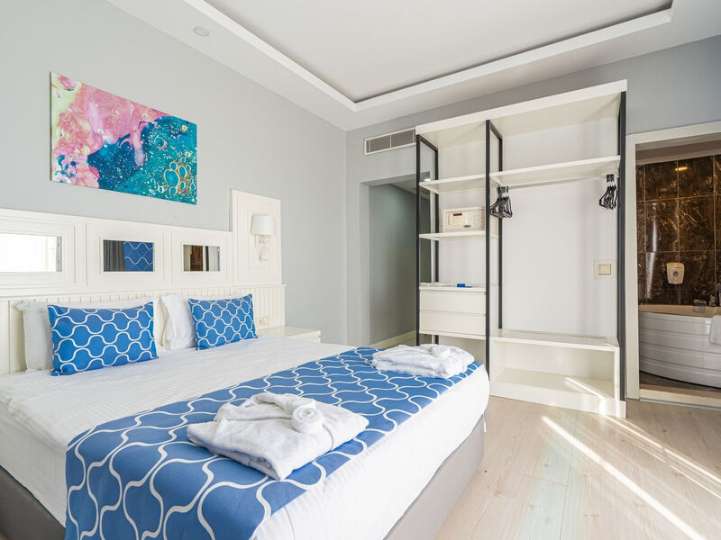 Euphoria Barbaross Beach Resort