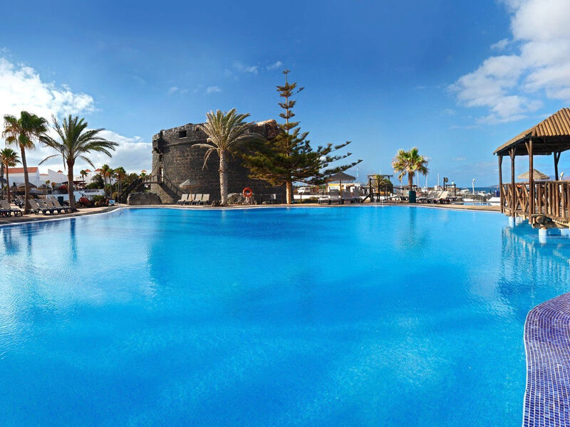 Barcelo Castillo Beach Resort