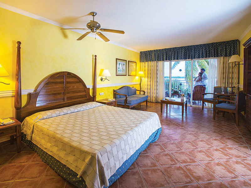 Barcelo Cayo Libertad