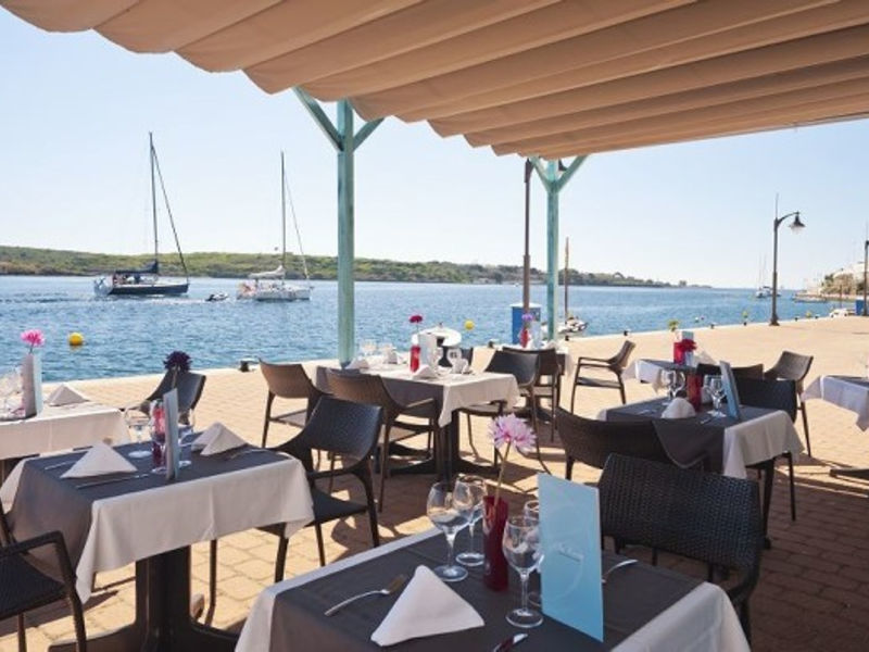 Barcelo Hamilton