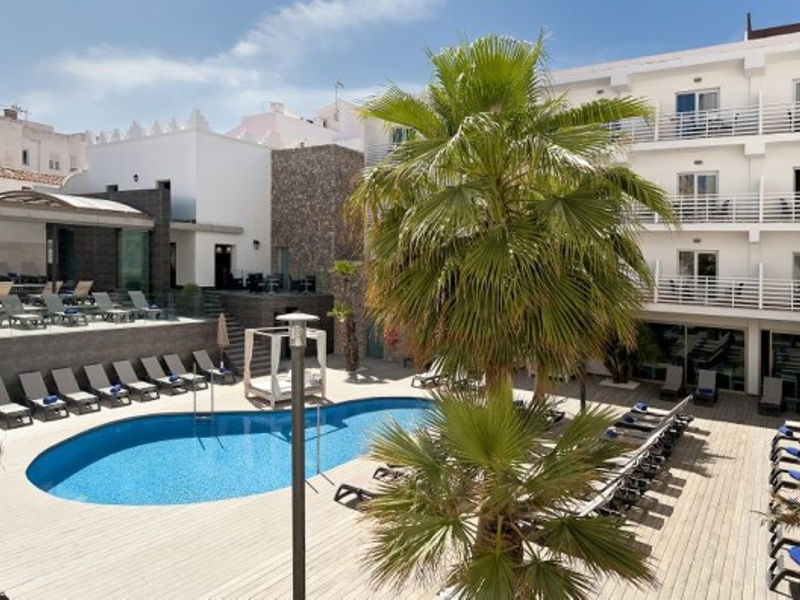 Barcelo Hamilton