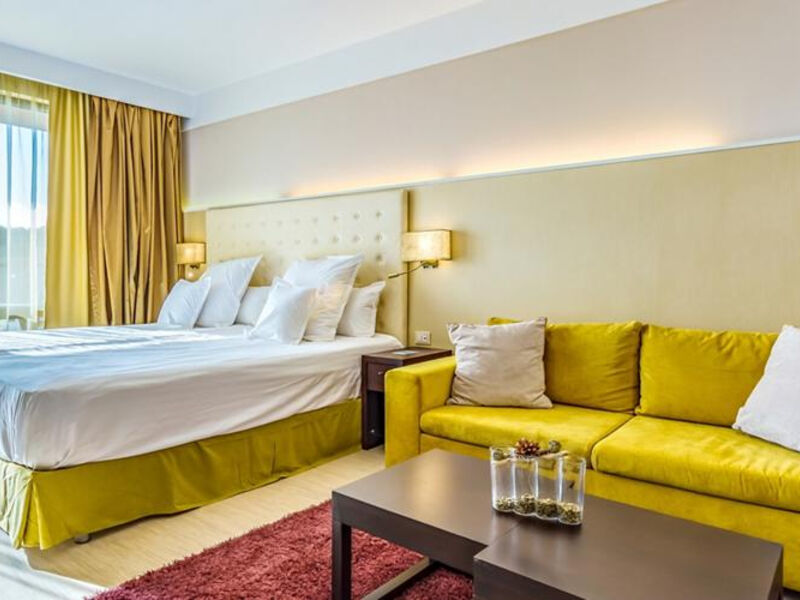 Barcelo Royal Beach