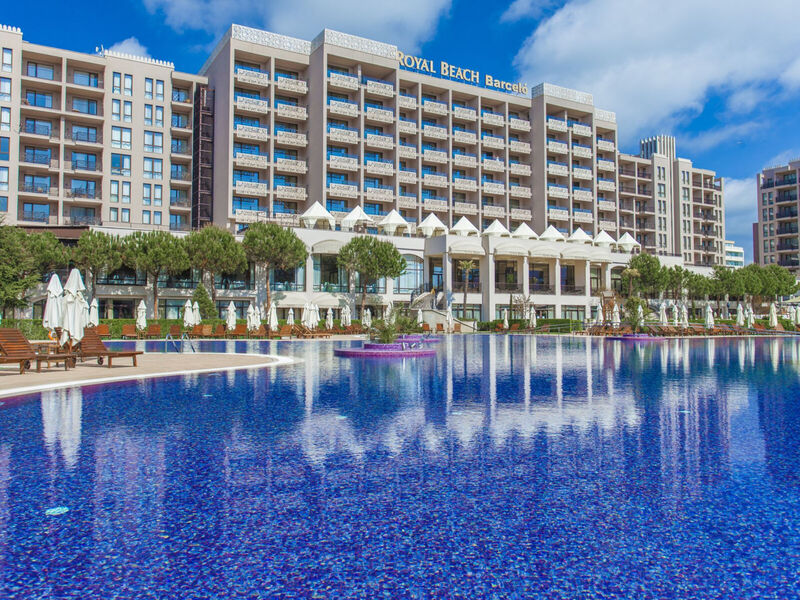 Barcelo Royal Beach