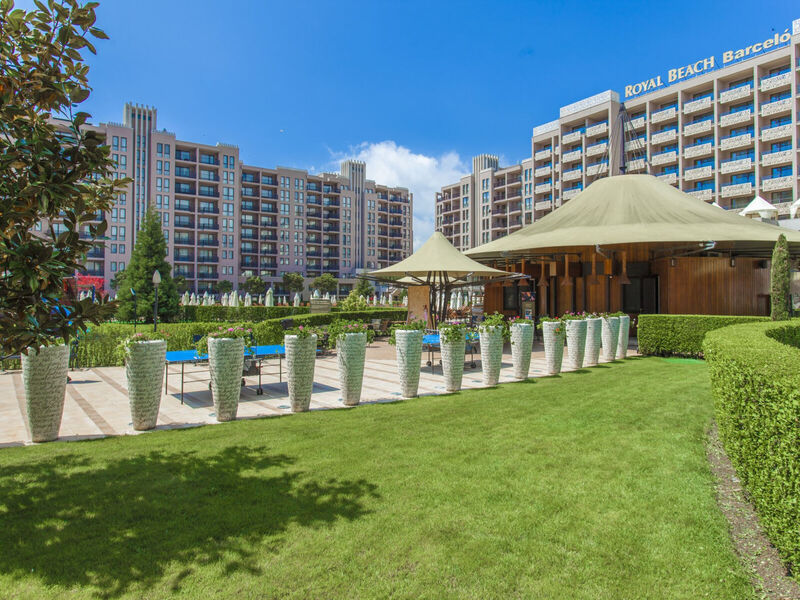 Barcelo Royal Beach