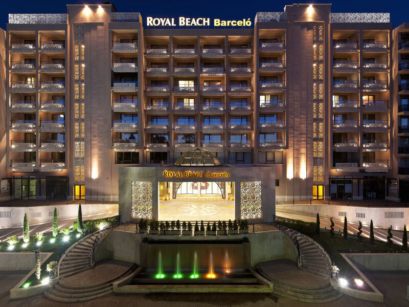 Barcelo Royal Beach