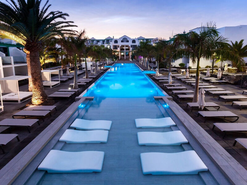 Barcelo Teguise Beach