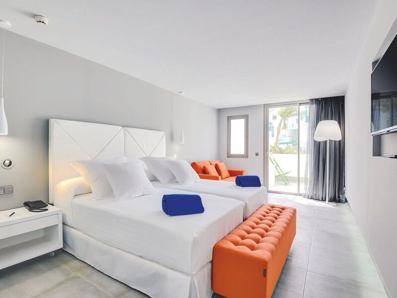 Barcelo Teguise Beach