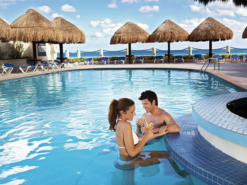 Barceló Tucancún Beach