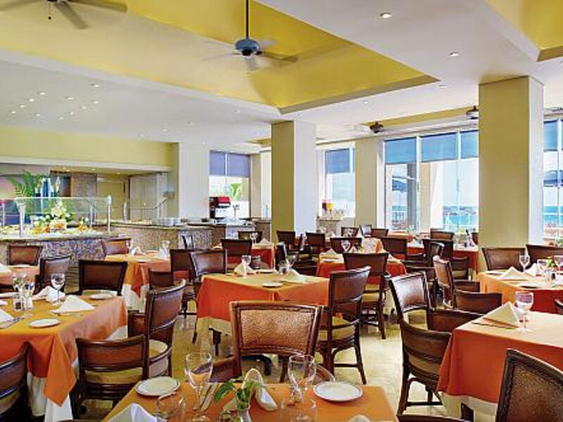 Barceló Tucancún Beach