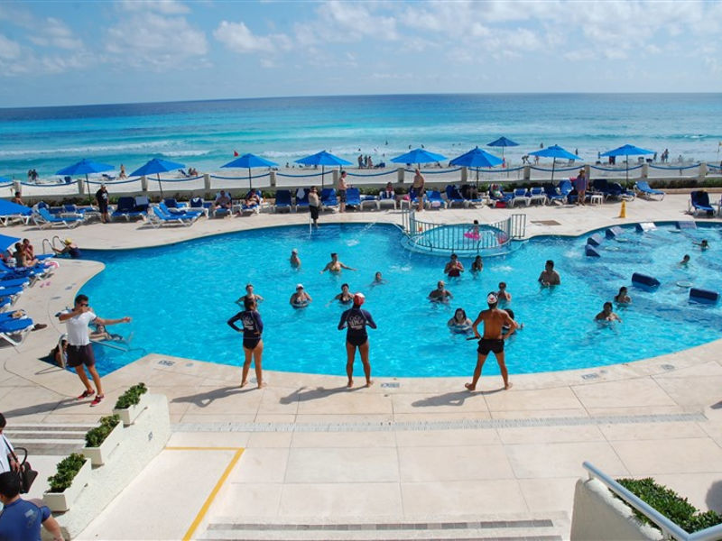 Barceló Tucancún Beach