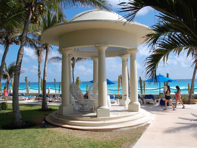 Barceló Tucancún Beach