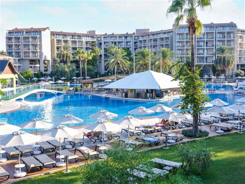 Arum Barut Collection