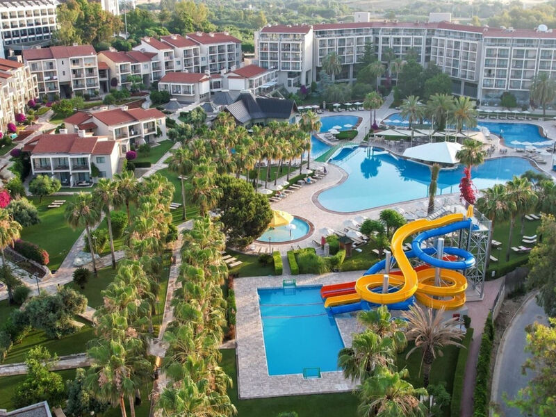 Arum Barut Collection