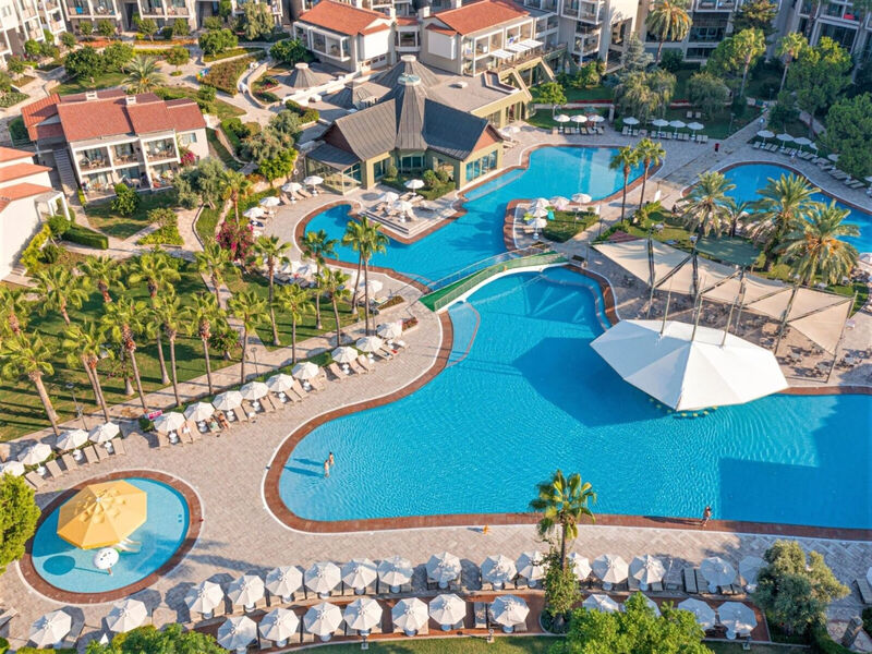 Arum Barut Collection