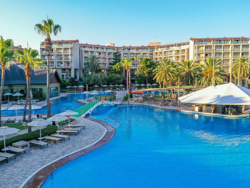 Arum Barut Collection