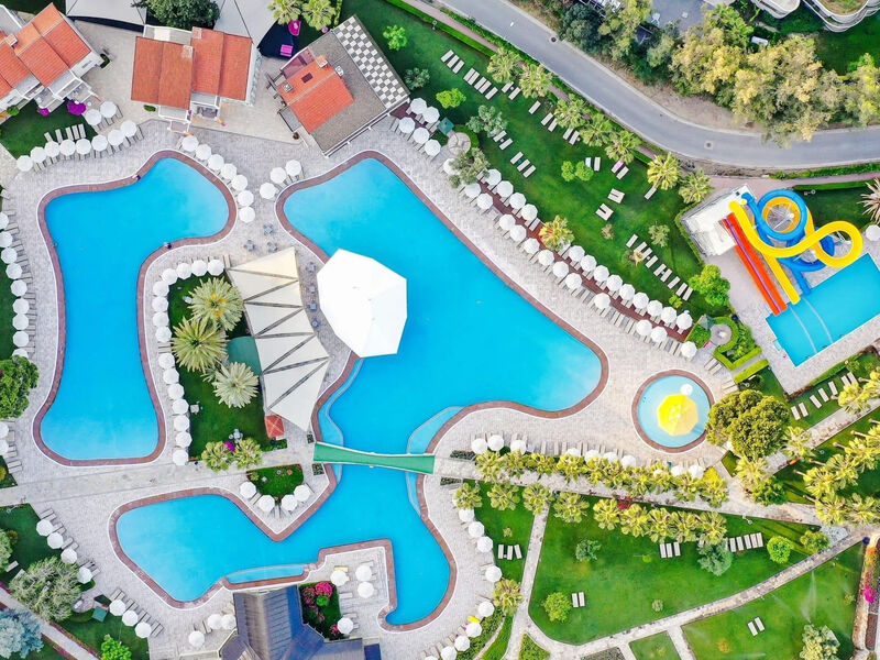 Arum Barut Collection