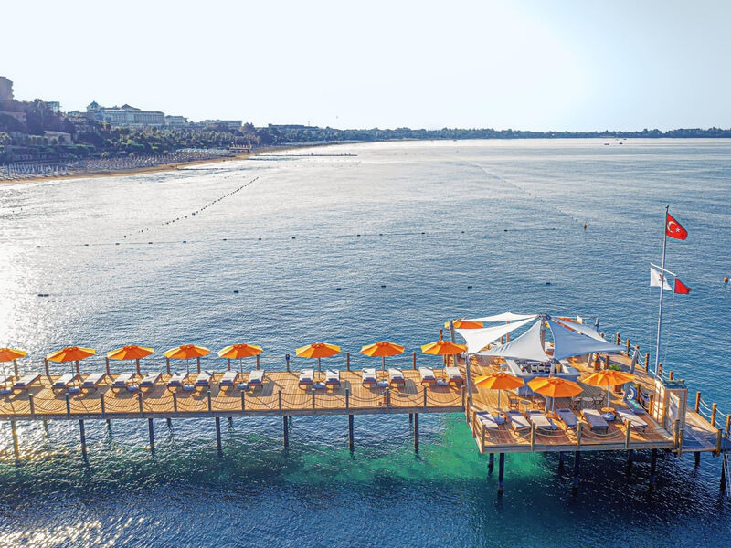 Arum Barut Collection