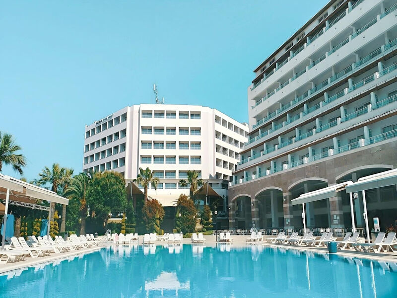 Batihan Beach Resort