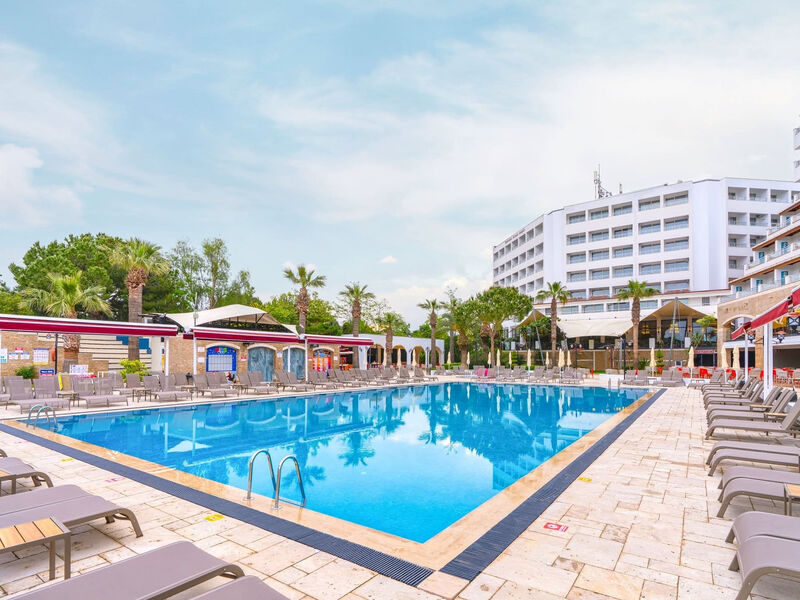 Batihan Beach Resort