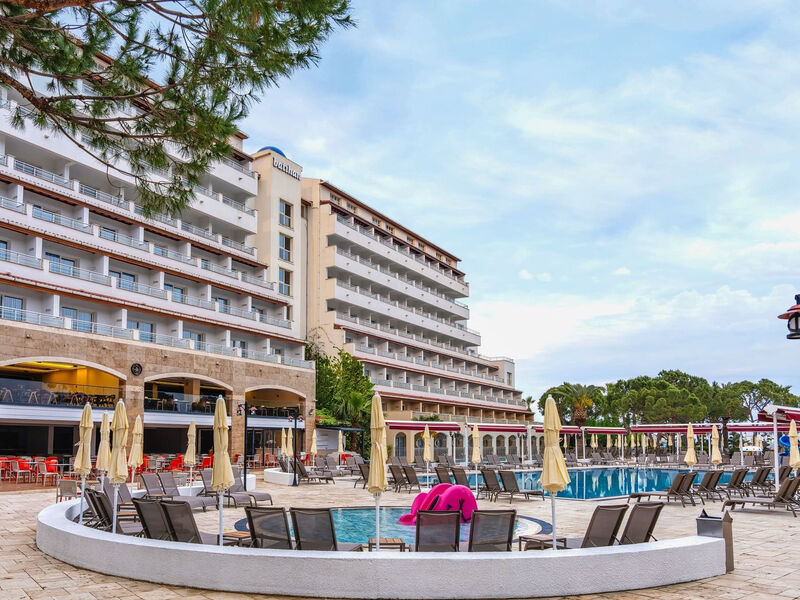 Batihan Beach Resort
