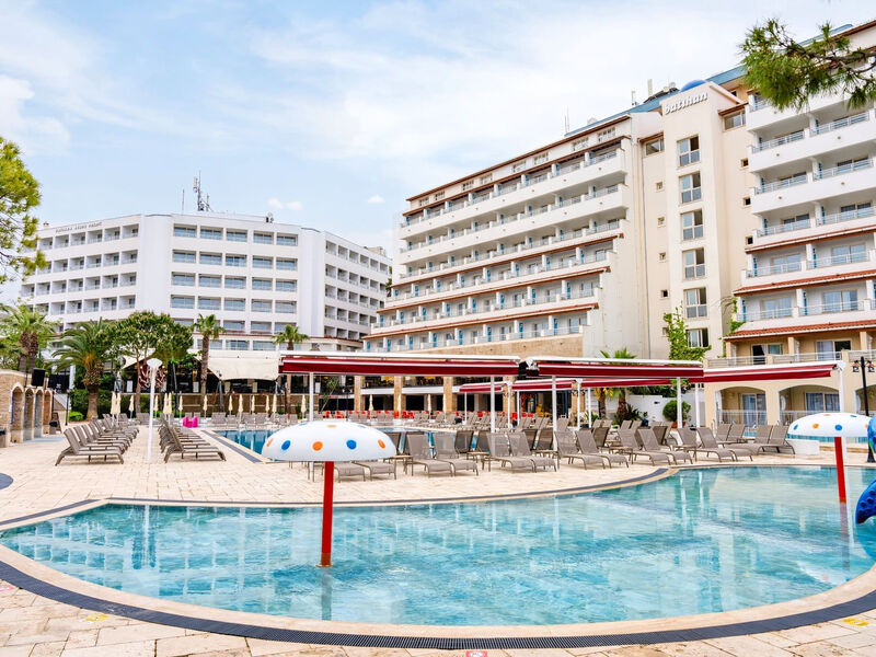 Batihan Beach Resort