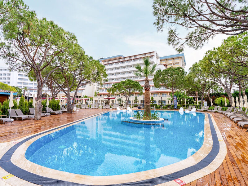 Batihan Beach Resort