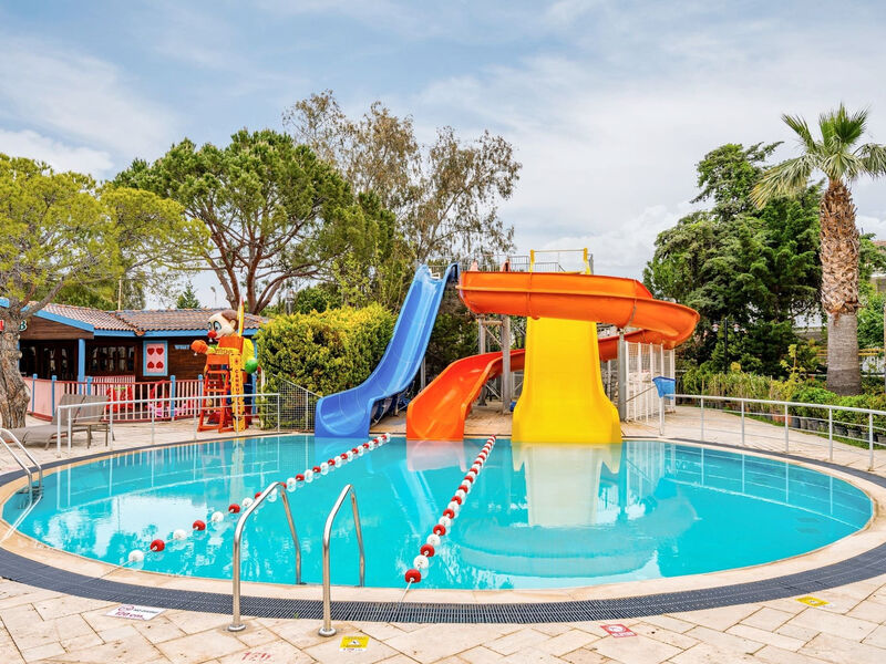 Batihan Beach Resort