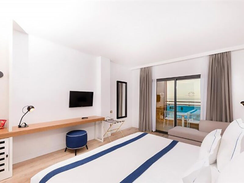 Be Live Experience La Nina