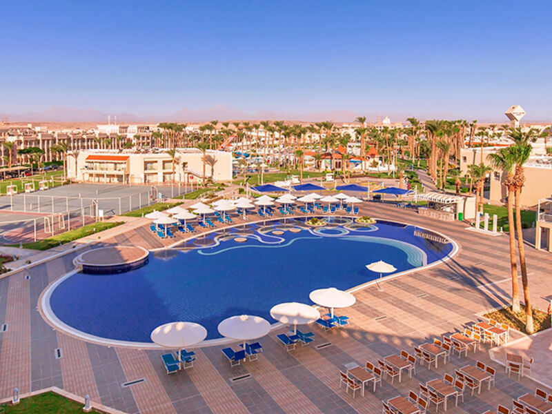 Beach Albatros Resort