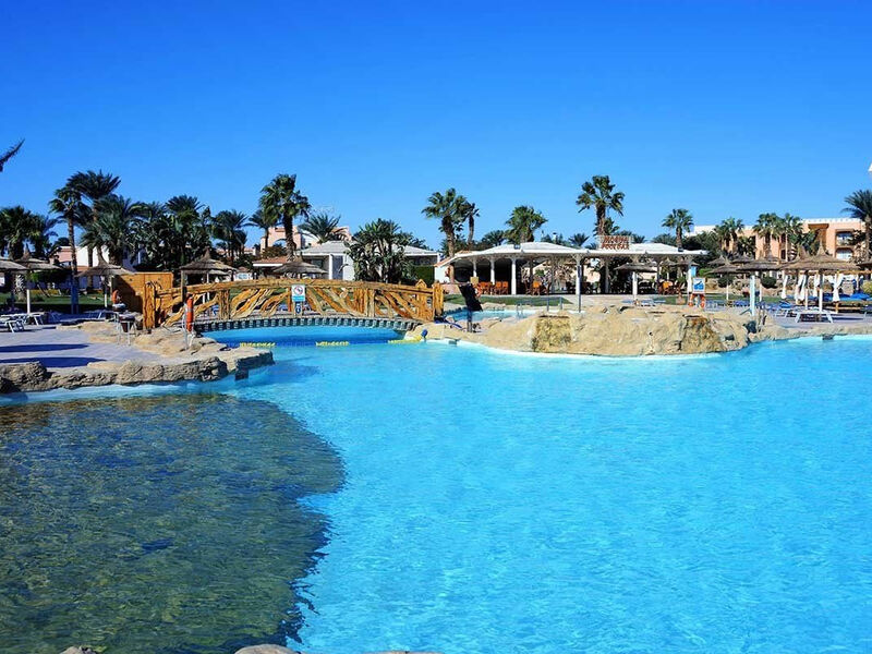 Beach Albatros Resort