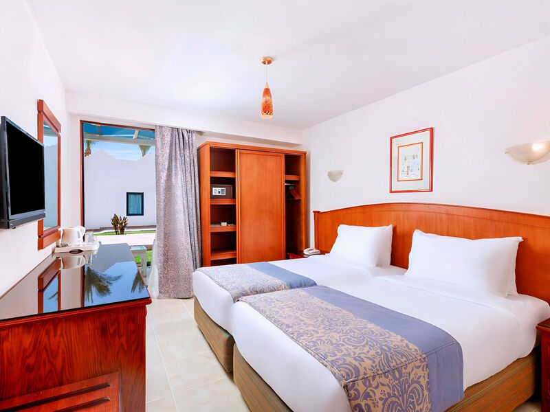 Beach Albatros Resort