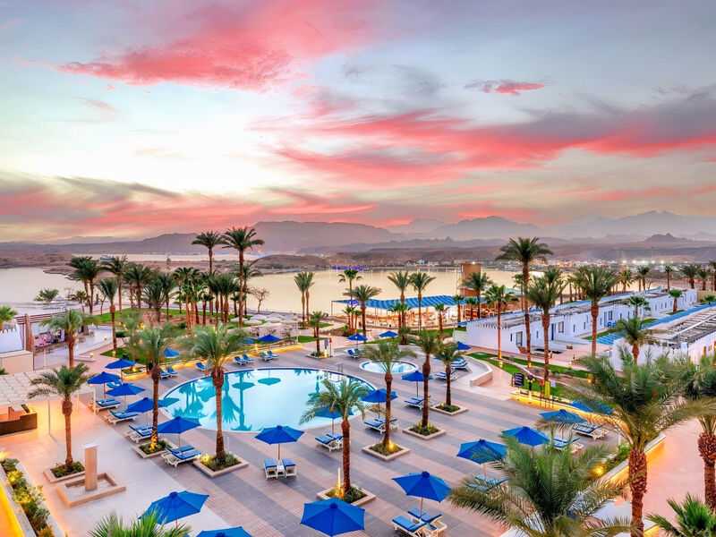 Beach Albatros Resort