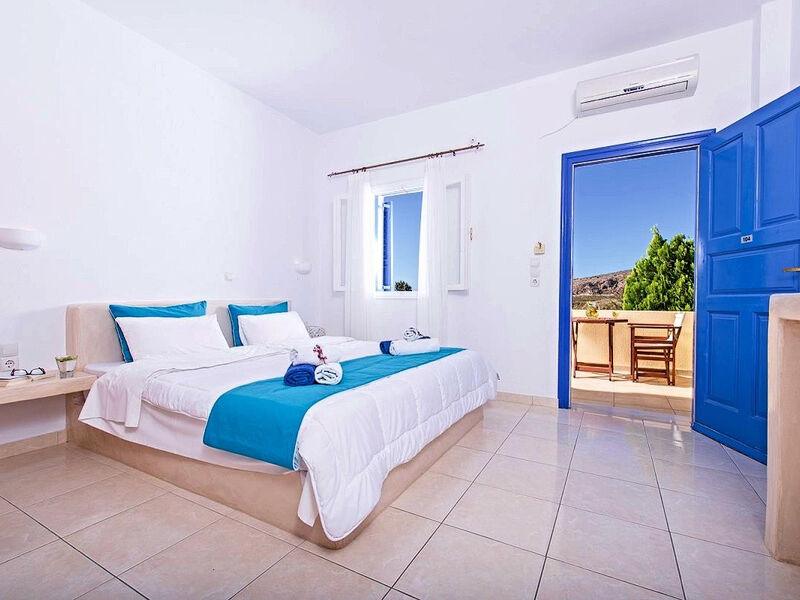 Bella Santorini