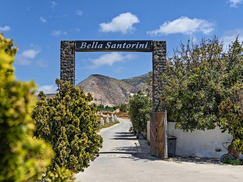 Bella Santorini
