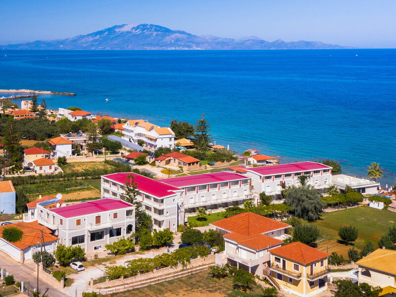 Belussi Beach Hotel & Suites