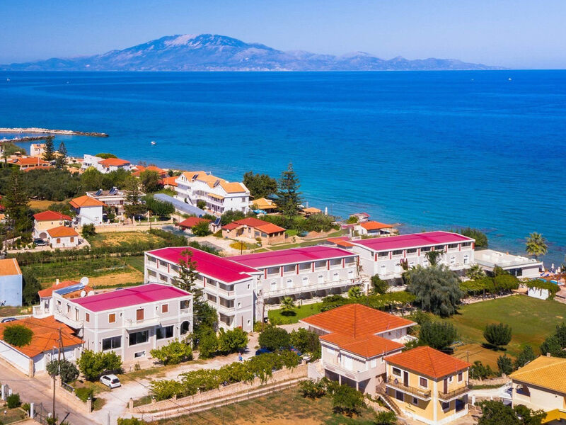 Belussi Beach Hotel & Suites