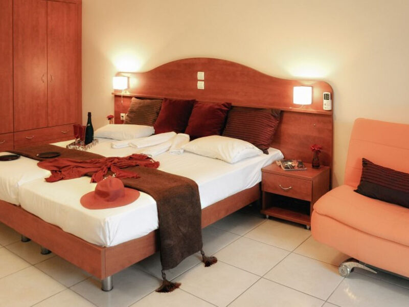 Belussi Beach Hotel & Suites