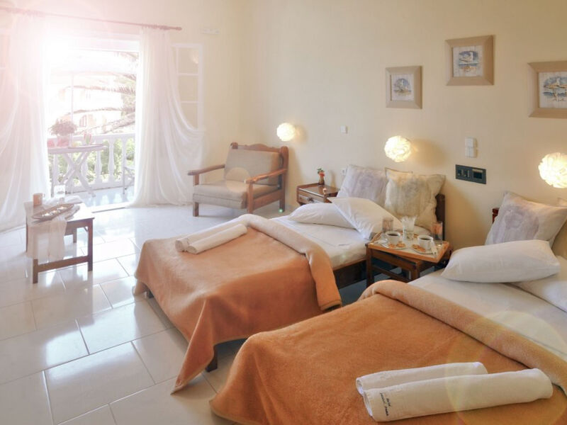 Belussi Beach Hotel & Suites