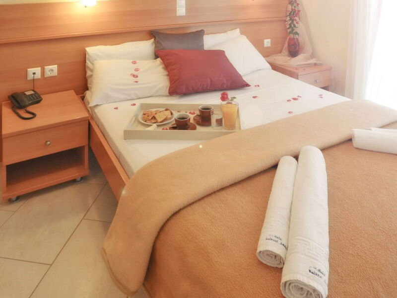Belussi Beach Hotel & Suites