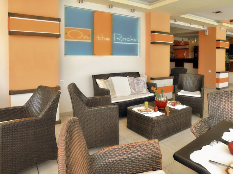 Belussi Beach Hotel & Suites