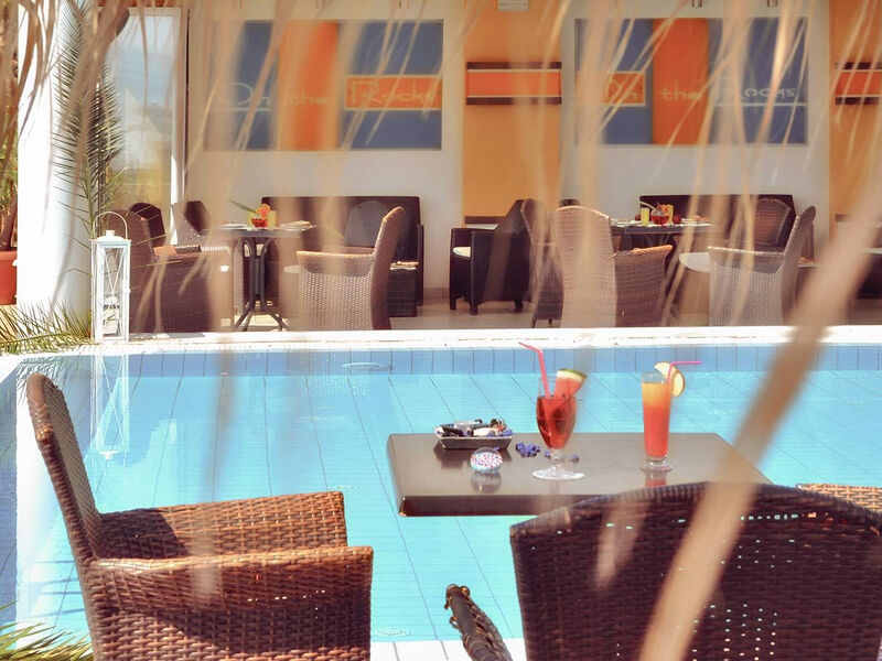 Belussi Beach Hotel & Suites