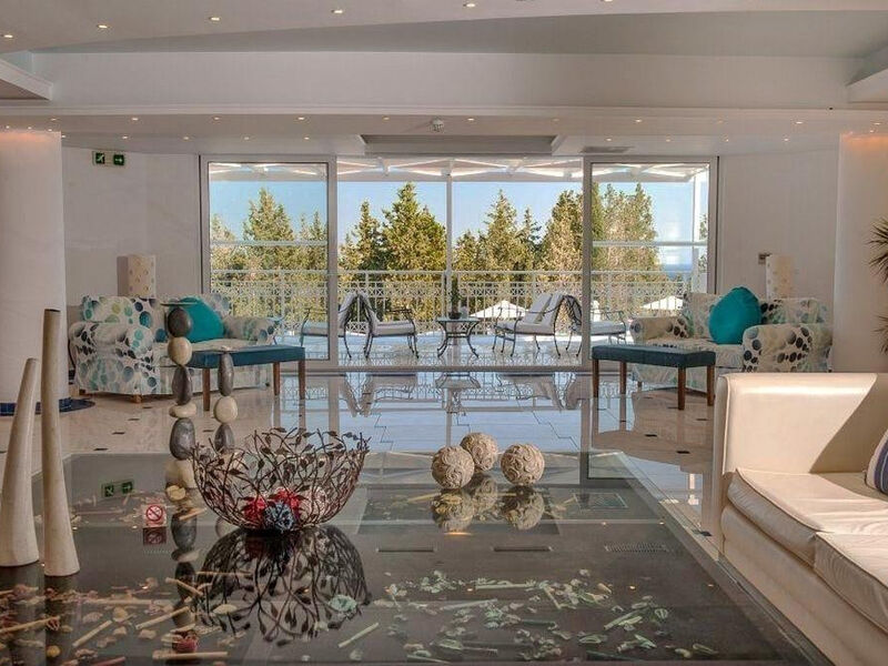 Belvedere Hotel Luxury Suites