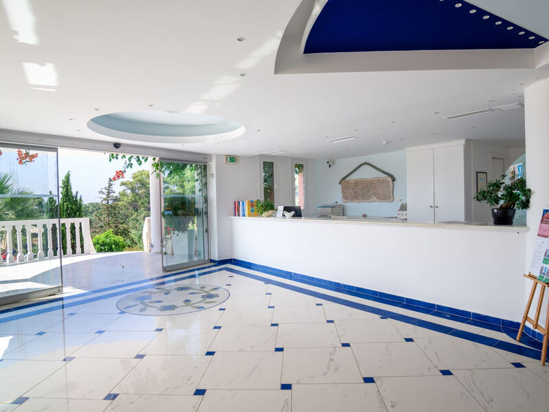 Gerakas Belvedere Hotel & Spa
